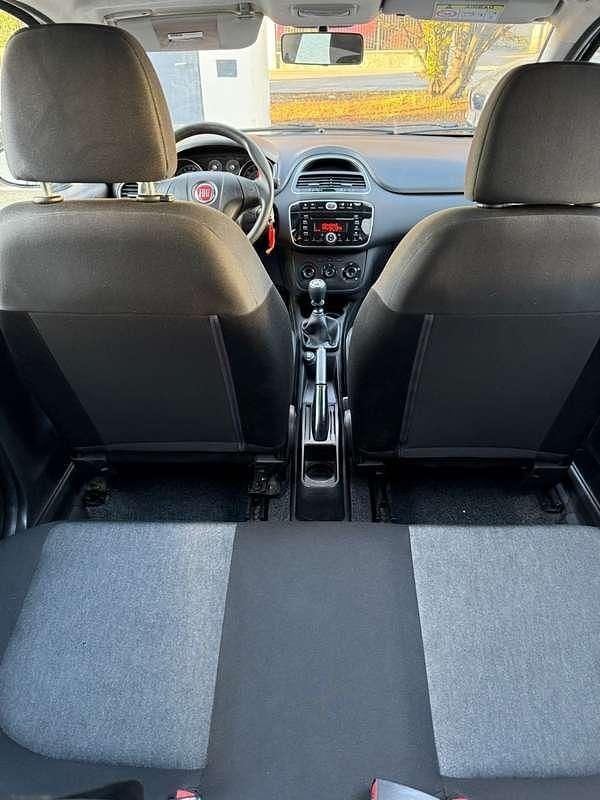 Usata Fiat Punto Easy 77 CV (56 kW) 2016 Berlina