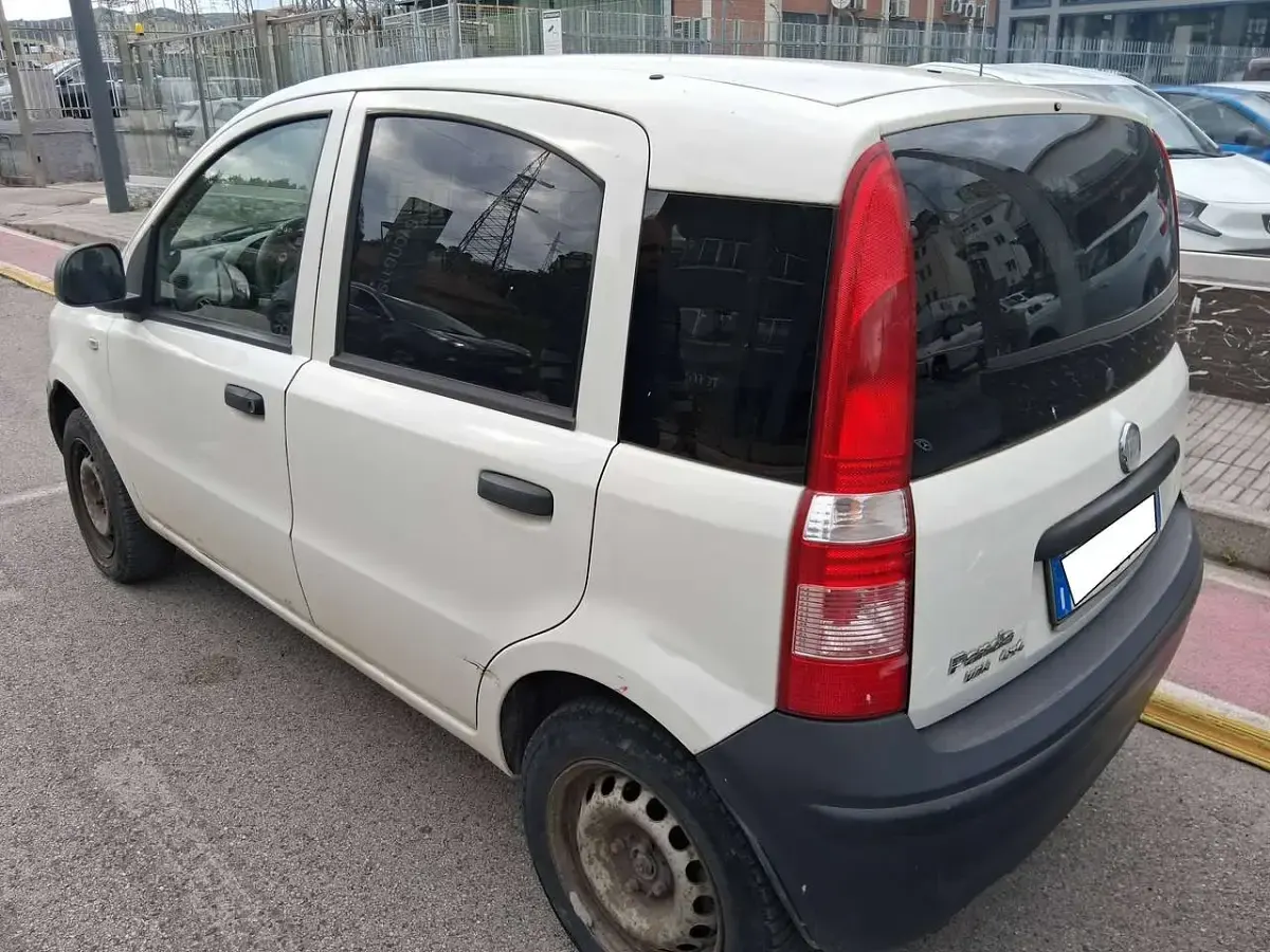 Begagnad Fiat Panda 4x4 Climbing 69 HK (50 kW) 2011 Vit Halvkombi