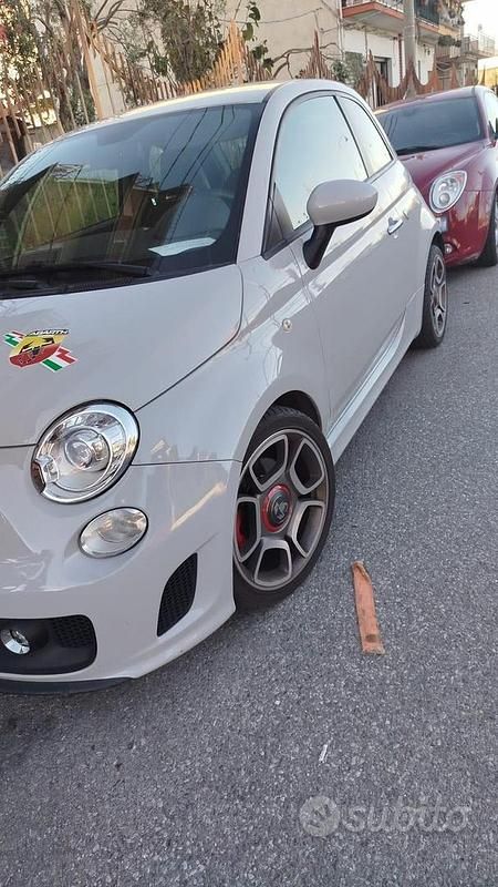 Usata Abarth 500 135 CV (99 kW) 2010 Grigio Berlina