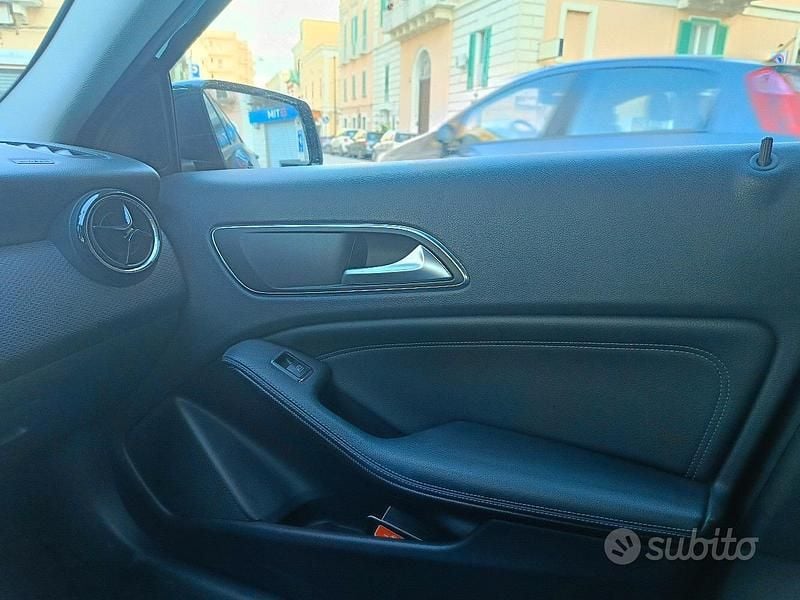 Usata Mercedes A180 2015 Nero Utilitaria