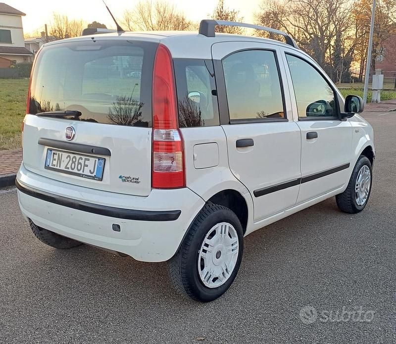 Usata Fiat Panda Classica 80 CV (58 kW) 2012 Bianco Utilitaria