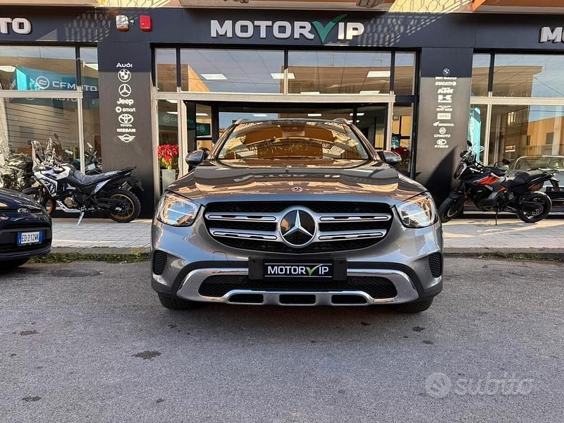 Usata Mercedes GLC220 Premium 194 CV (142 kW) 2020 Grigio SUV