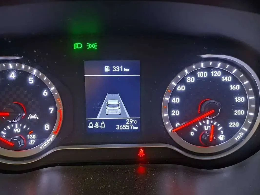 Usata Hyundai i10 65 CV (47 kW) 2022 Grigio Utilitaria