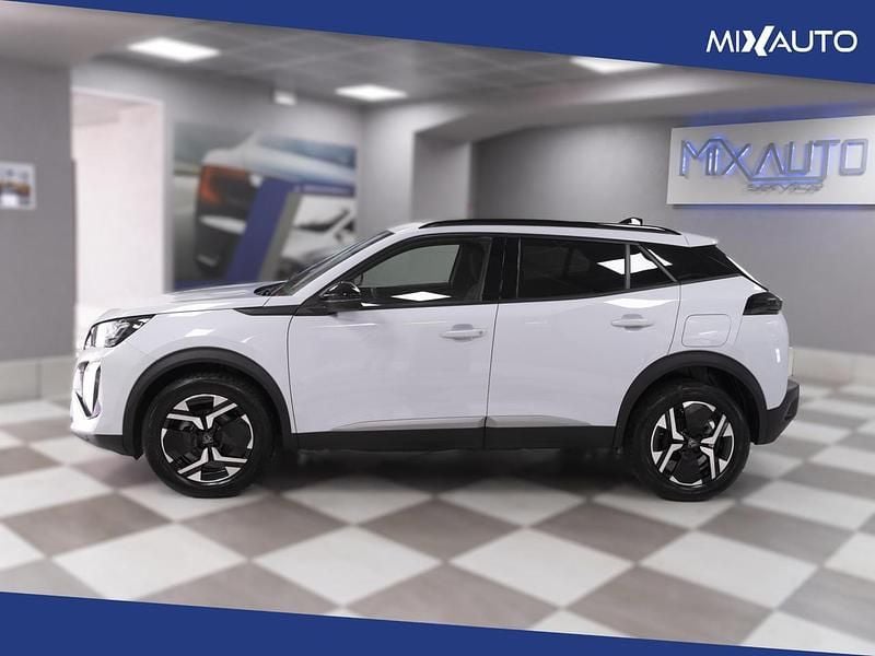 Usata Peugeot 2008 Allure 102 CV (75 kW) 2025 Bianco SUV
