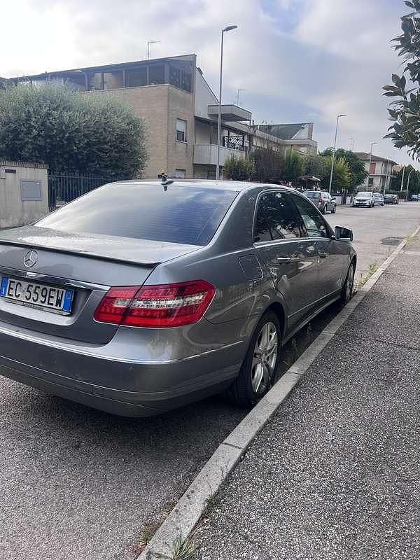 Usata Mercedes E250 Avantgarde 204 CV (150 kW) 2010 Berlina