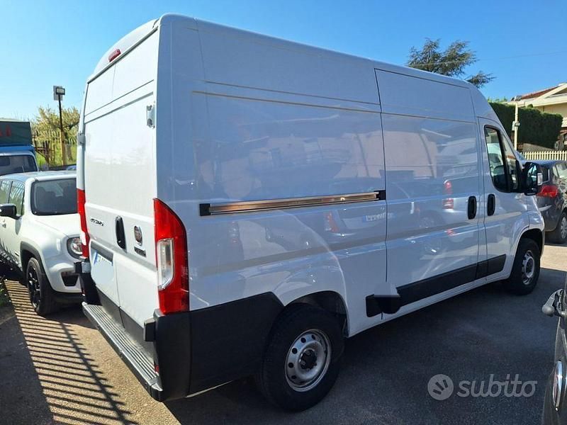 Usado Fiat Ducato 33 140 HP (102 kW) 2023 Branco Van