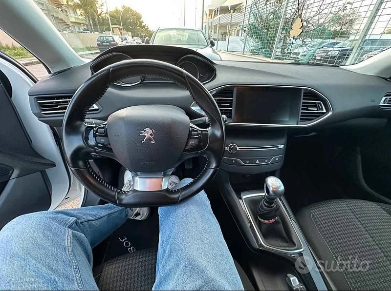 Usata Peugeot 308 SW 120 CV (88 kW) 2018 Bianco Station wagon
