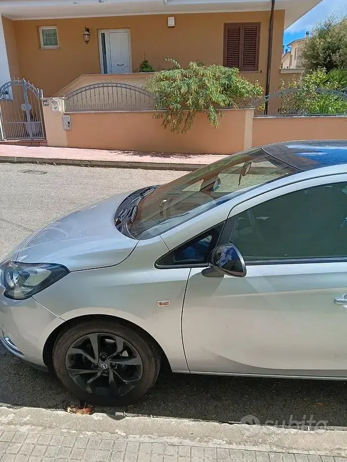 Usata Opel Corsa 69 CV (50 kW) 2018 Grigio Berlina