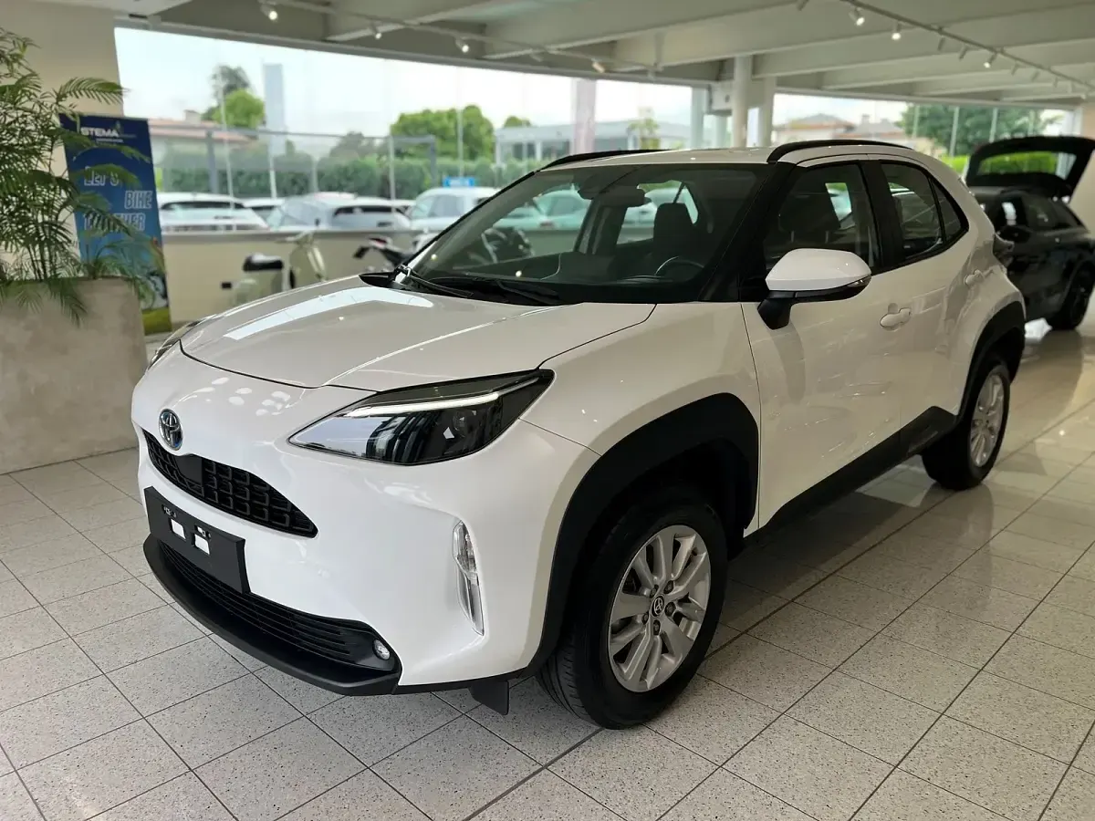 Usata Toyota Yaris Business Edition 92 CV (67 kW) 2023 Utilitaria