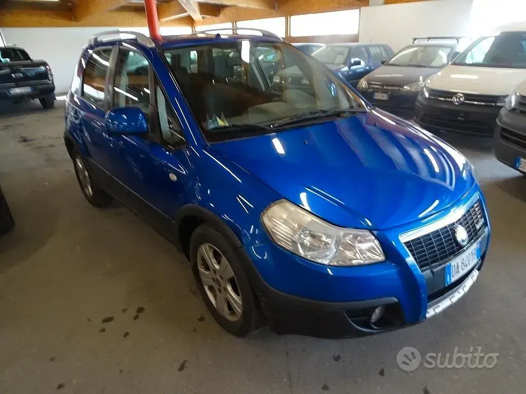 Usata Fiat Sedici Emotion 120 CV (88 kW) 2006 Blu SUV