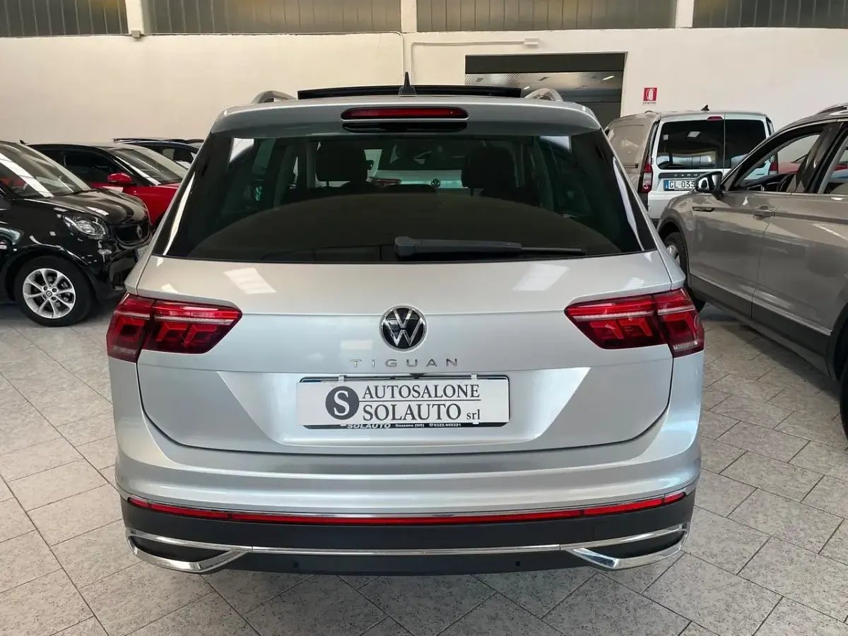 Usata VW Tiguan Elegance 150 CV (110 kW) 2023 Argento SUV