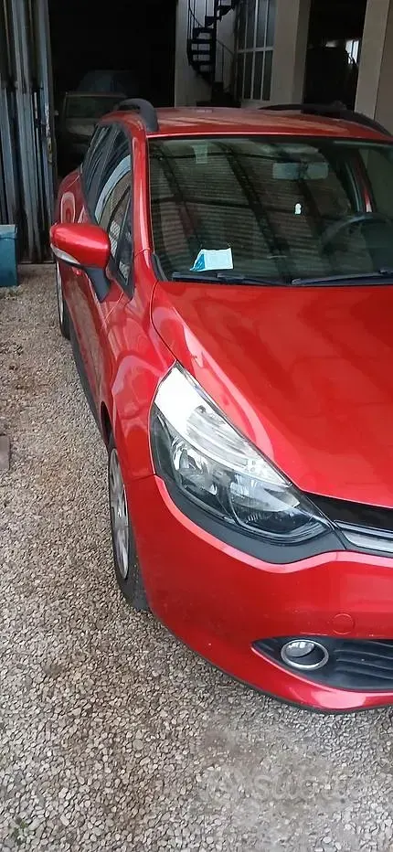 Usata Renault Clio 75 CV (55 kW) 2015 Rosso Station wagon