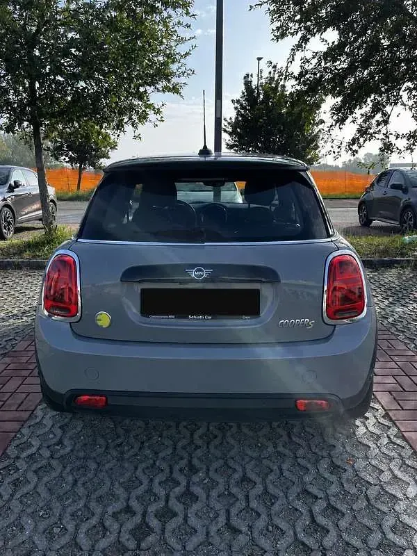 Usata Mini Cooper SE Classic 75 kW (102 CV) 2021 Utilitaria