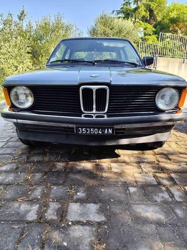 Usata BMW 315 75 CV (55 kW) 1983 Utilitaria