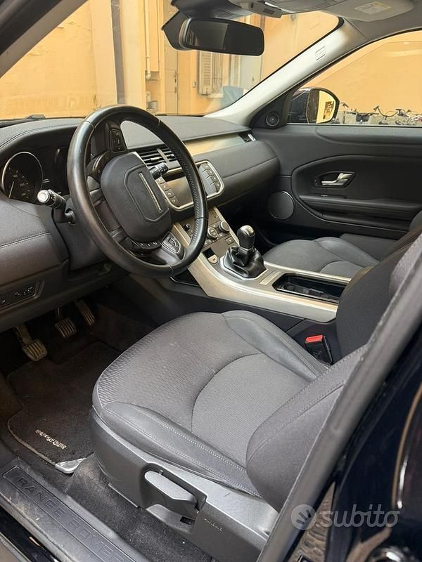Usata Land Rover Range Rover evoque 150 CV (110 kW) 2018 Nero SUV