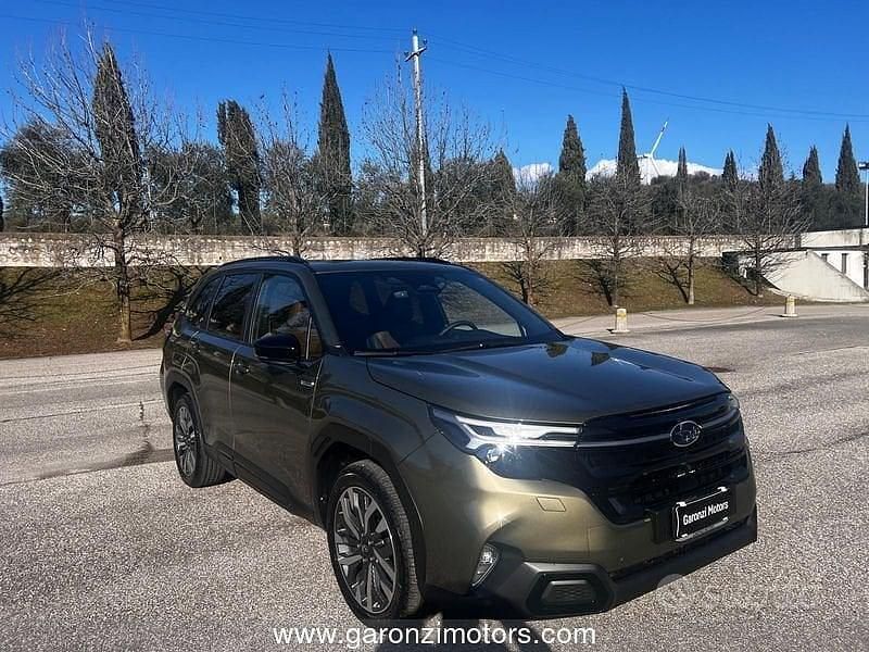 Nuova Subaru Forester Premium 136 CV (100 kW) 2025 Verde SUV