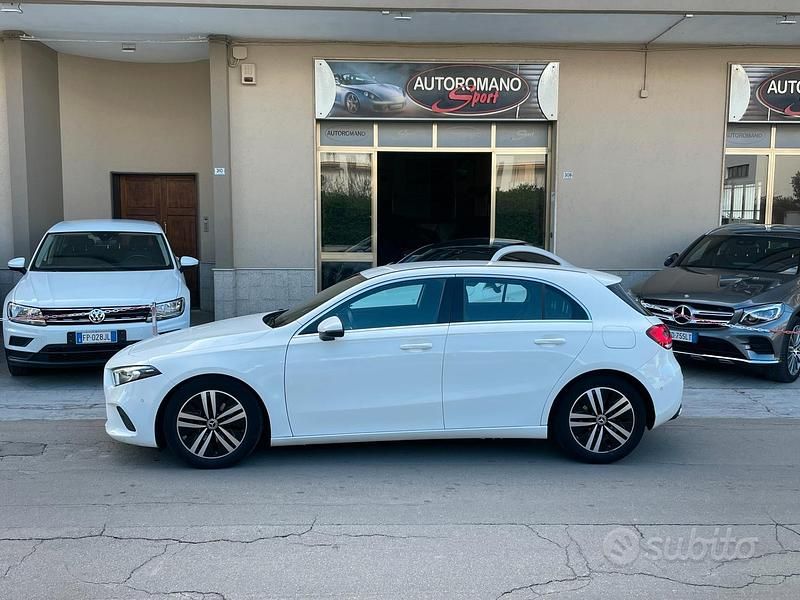 Usata Mercedes A180 Business 116 CV (85 kW) 2021 Bianco Berlina