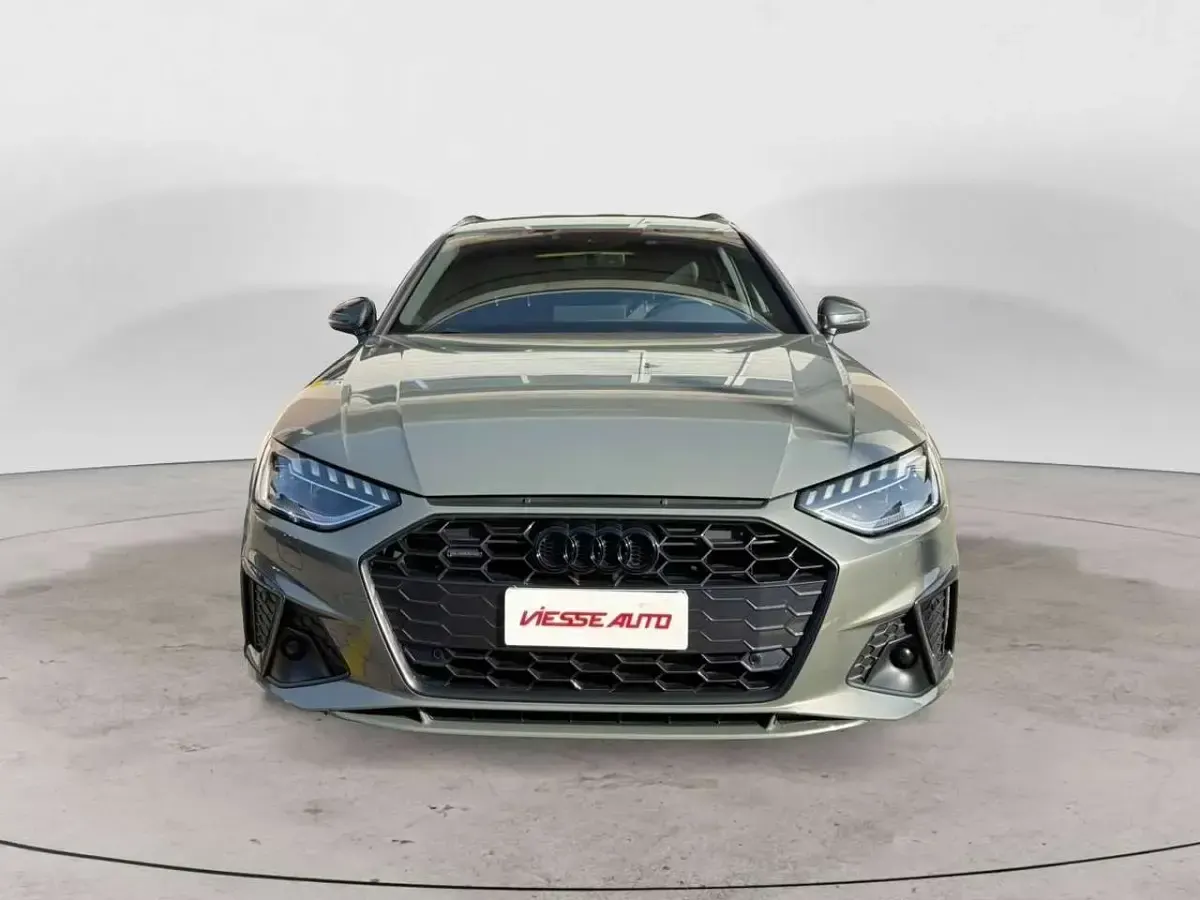 Usata Audi A4 S-Line 204 CV (150 kW) 2024 Grigio Station wagon