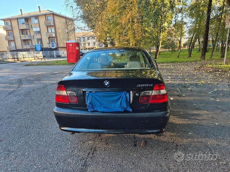 Usata BMW 320 150 CV (110 kW) 2003 Nero Berlina