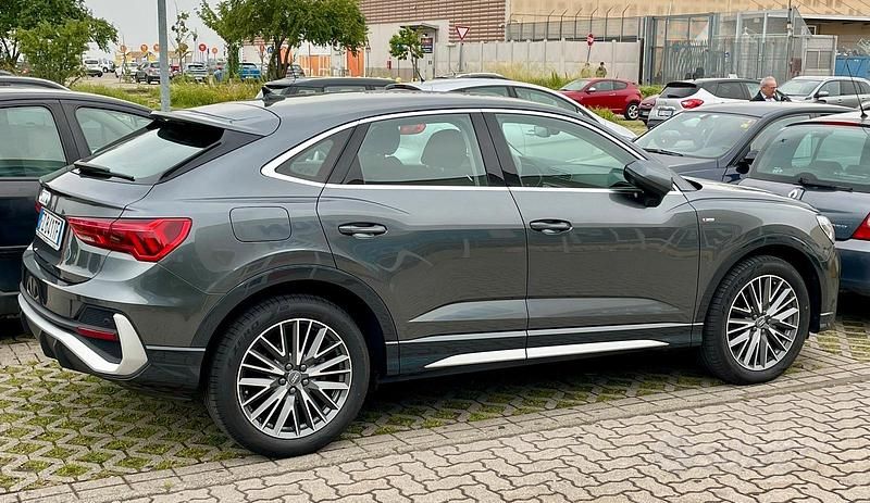 Usata Audi Q3 Sportback S-Line 2019 Grigio SUV