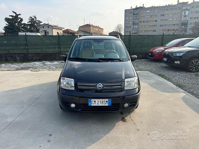Usata Fiat Panda Emotion 60 CV (44 kW) 2004 Nero Utilitaria