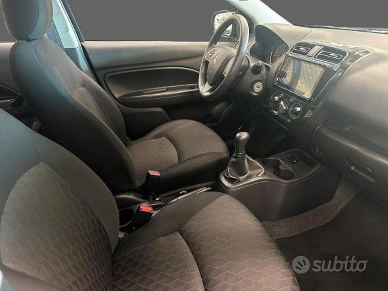 Usata Mitsubishi Space Star Invite 71 CV (52 kW) 2024 Nero Utilitaria