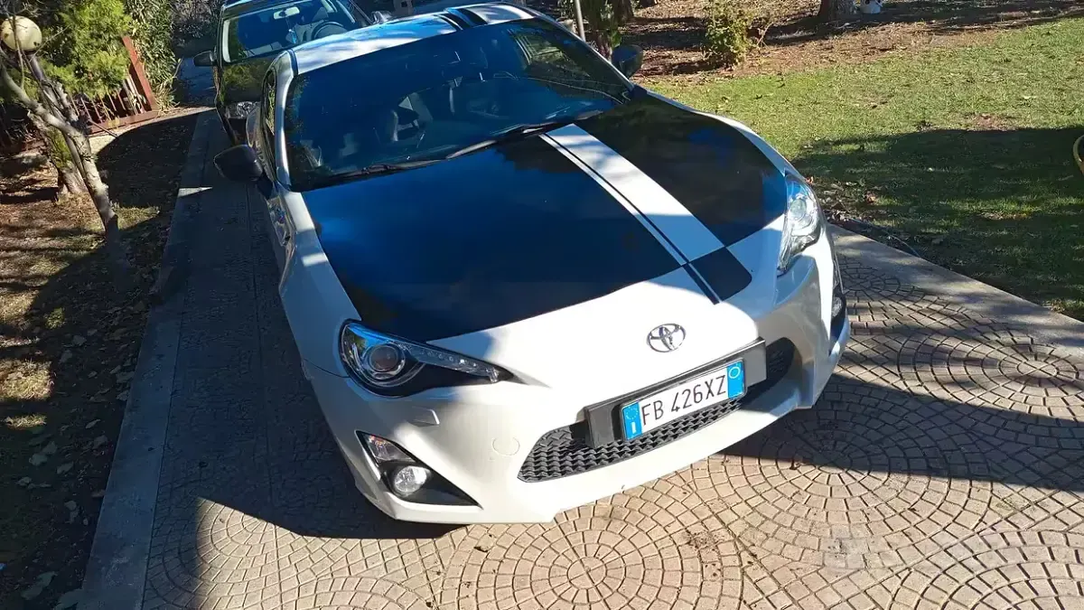 Usata Toyota GT86 GT 200 CV (147 kW) 2017 Bianco Coupé