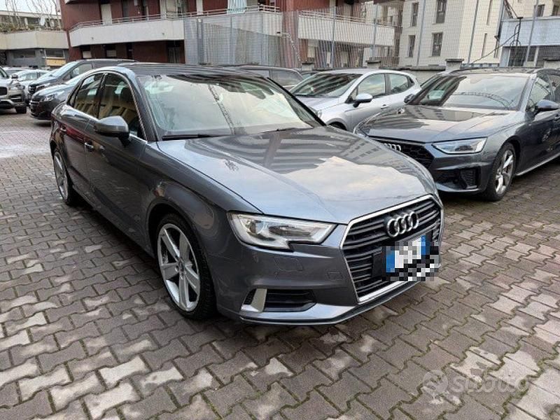 Usata Audi A3 116 CV (85 kW) 2017 Grigio scuro Berlina