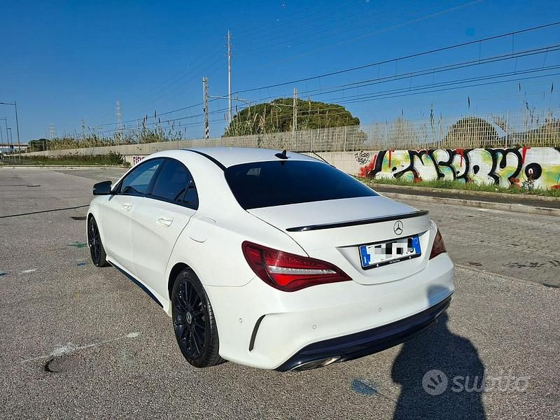 Usata Mercedes CLA220 Premium 170 CV (125 kW) 2019 Bianco Berlina