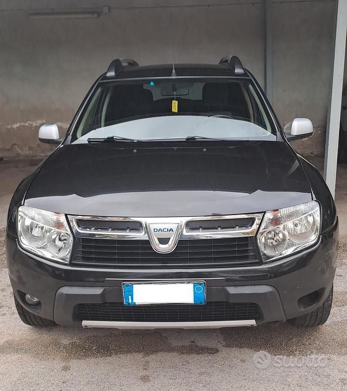 Nero Usata 2011 Dacia Duster Berlina | 5990 € (Buon prezzo) - Immagine 1/4