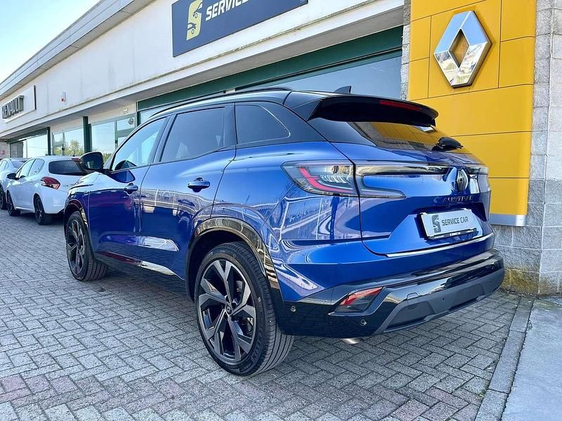 Usata Renault Austral Techno Esprit Alpine 158 CV (116 kW) 2024 Blu iron / tetto nero etoilè SUV