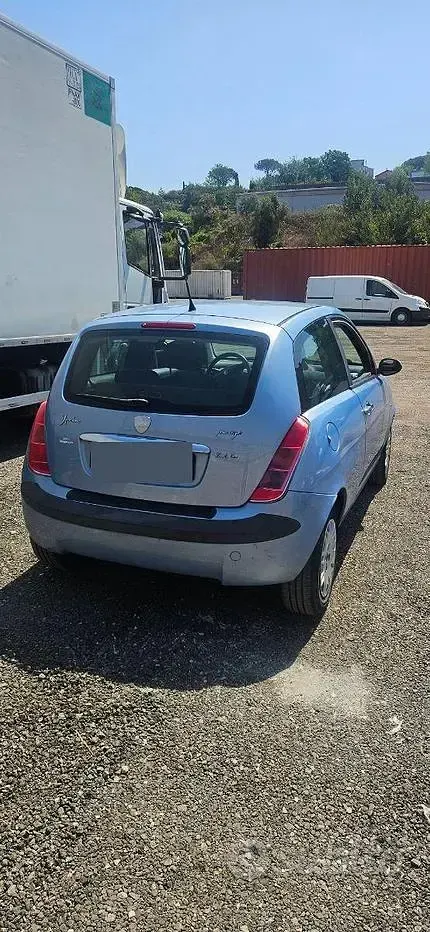 Usata Lancia Ypsilon 69 CV (50 kW) 2004 Utilitaria