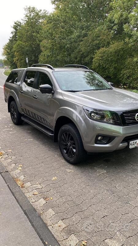 Grigio Usata 2019 Nissan Navara Pick-up | 29.000 € (Molto cara) - Immagine 1/4