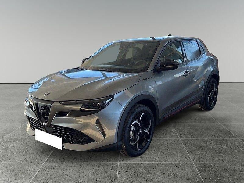 Nuova Alfa Romeo Junior Edizione Speciale 135 CV (99 kW) 2025 SUV