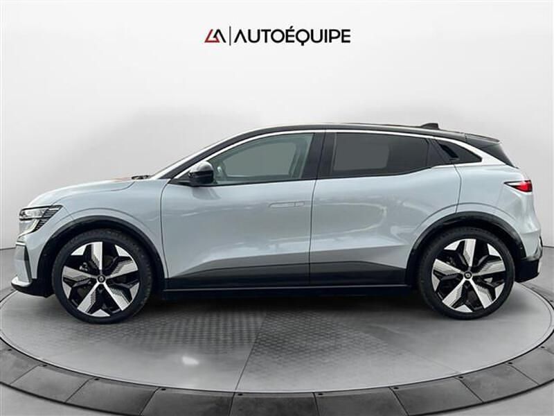 Begagnad Renault Megane E-Tech Techno 161 kW (220 HK) 2023 Grå