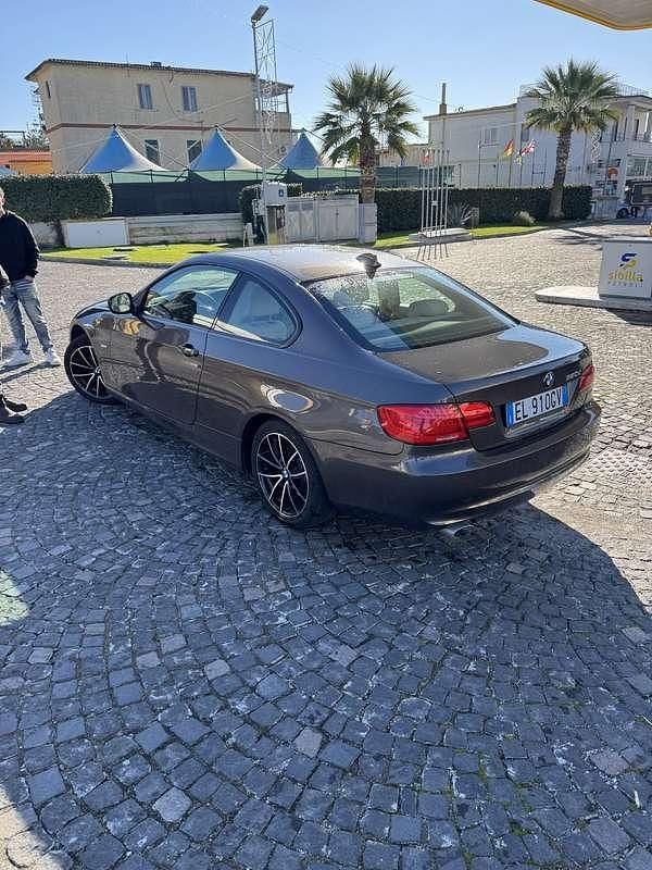 Usata BMW 320 184 CV (135 kW) 2012 Coupé