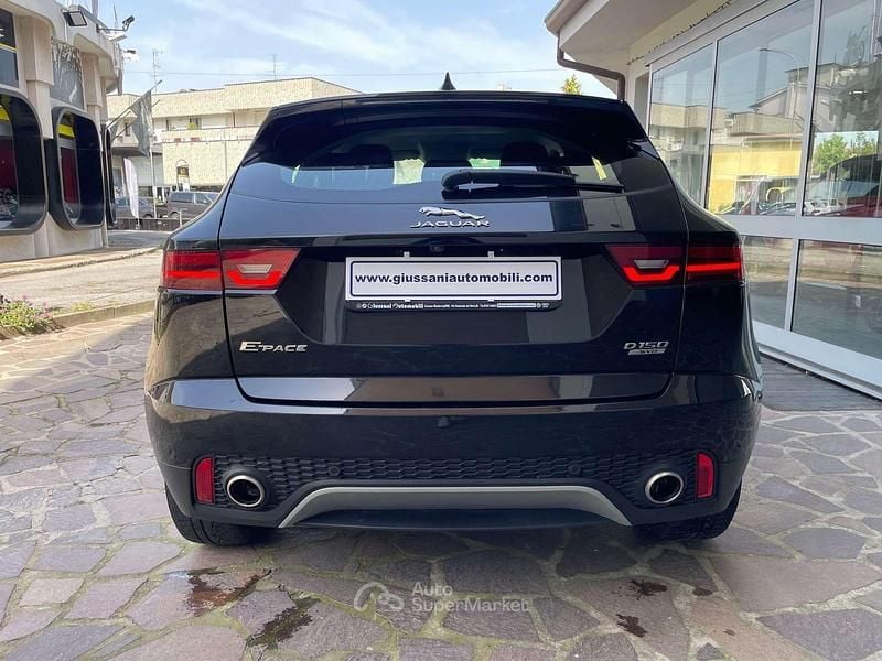 Usado Jaguar E-Pace R-Dynamic 150 CV (110 kW) 2019 Negro SUV