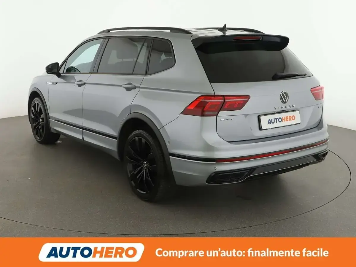 Usata VW Tiguan Allspace R-line 200 CV (147 kW) 2022 Argento SUV