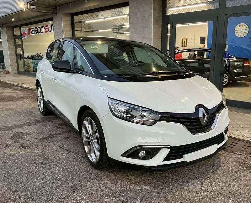 Usata Renault Scénic IV 110 CV (80 kW) 2018 Monovolume