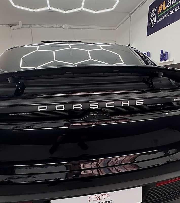 Usata Porsche Macan 380 kW (517 CV) 2025 Nero SUV
