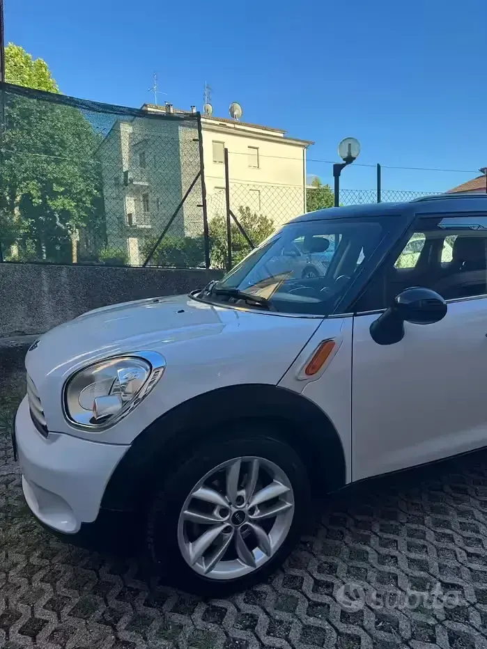 Usata Mini Cooper D Countryman 111 CV (81 kW) 2012 Bianco SUV