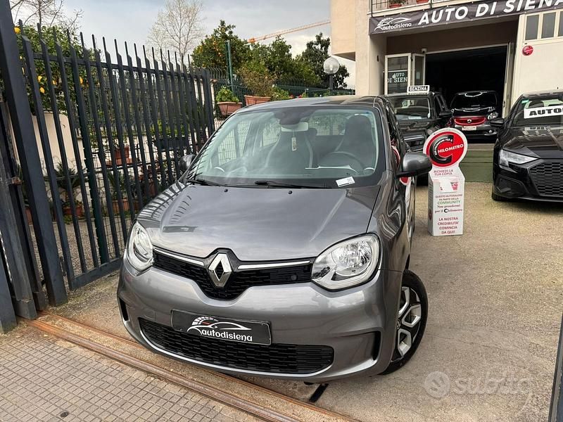 Usata Renault Twingo LIMITED 65 CV (47 kW) 2021 Grigio Utilitaria