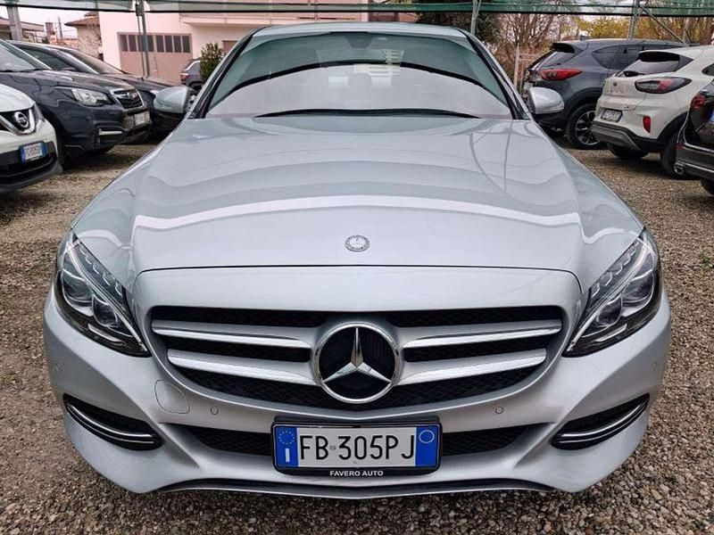 Second-hand Mercedes C220 170 CP (125 kW) 2016 Argintiu Berlinǎ