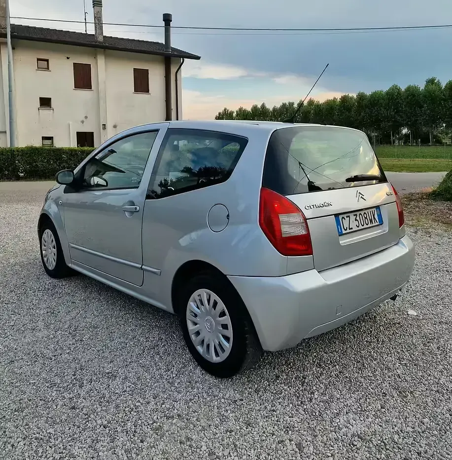 Usata Citroën C2 60 CV (44 kW) 2006 Grigio Utilitaria