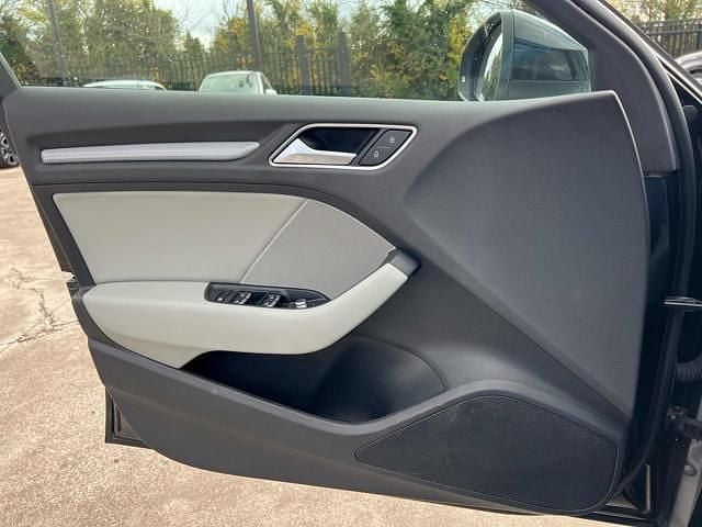 Usata Audi A3 Attraction 150 CV (110 kW) 2014 Nero