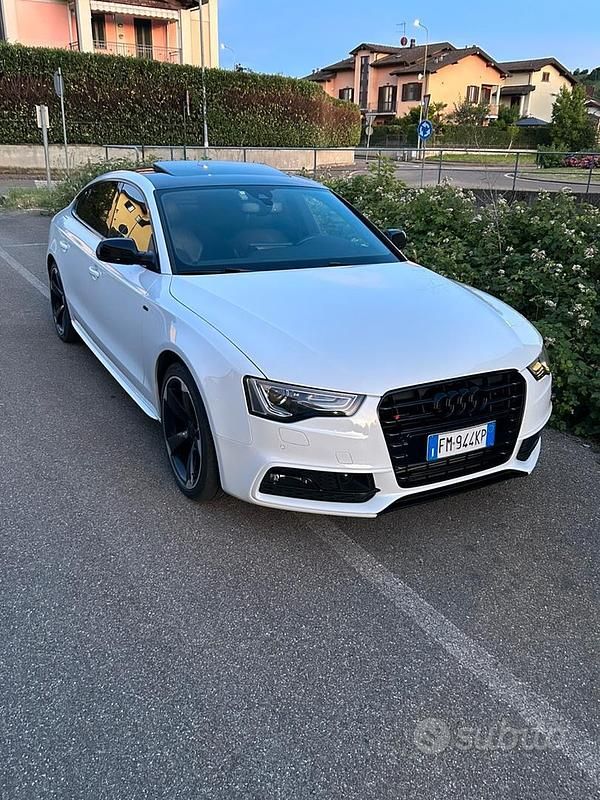 Bianco Usata 2011 Audi A5 Sportback Due volumi | 13.999 € - Immagine 1/4