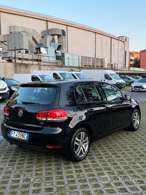 Usata VW Golf VI 105 CV (77 kW) 2011 Nero Utilitaria