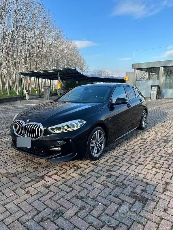 Usata BMW 116 M Sport 116 CV (85 kW) 2020 Nero Utilitaria