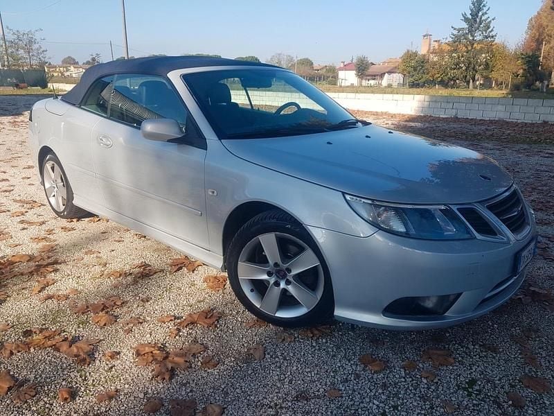 Begagnad Saab 9-3 Cabriolet Aero 179 HK (131 kW) 2009 Grå Cab