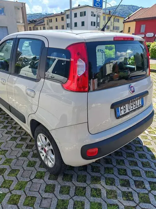 Usata Fiat Panda Lounge 69 CV (50 kW) 2016 Beige Utilitaria